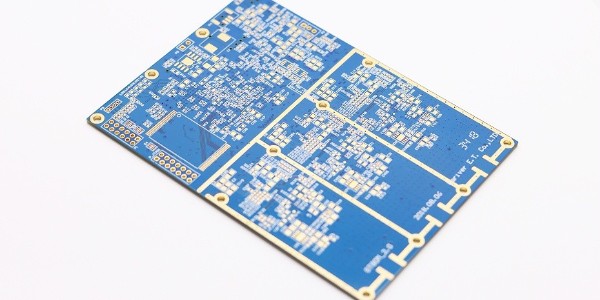 PCB线路板厂家：高频混压PCB板