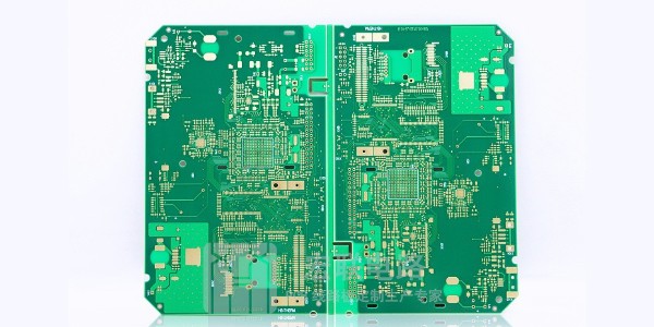 八层PCB电路板的应用案例-高多层PCB厂家<i style='color:red'>宏联电路</i>