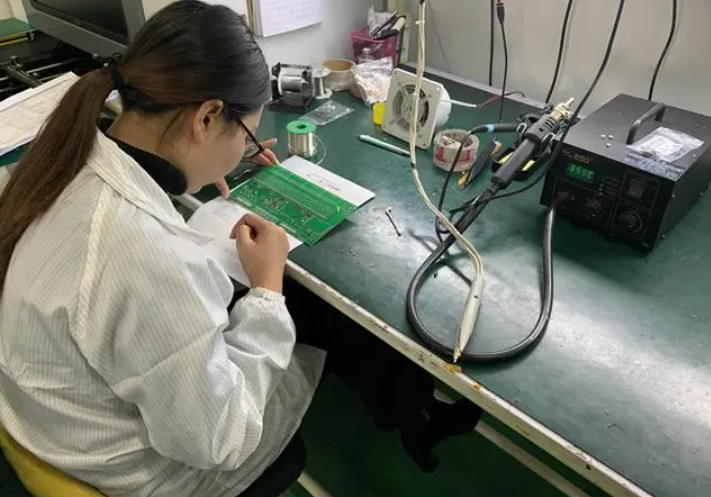 PCB终检工序