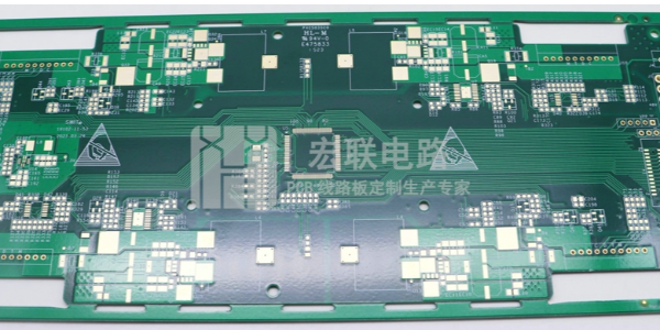 <i style='color:red'>pcb多层板</i>为什么常采用FR-4板材？